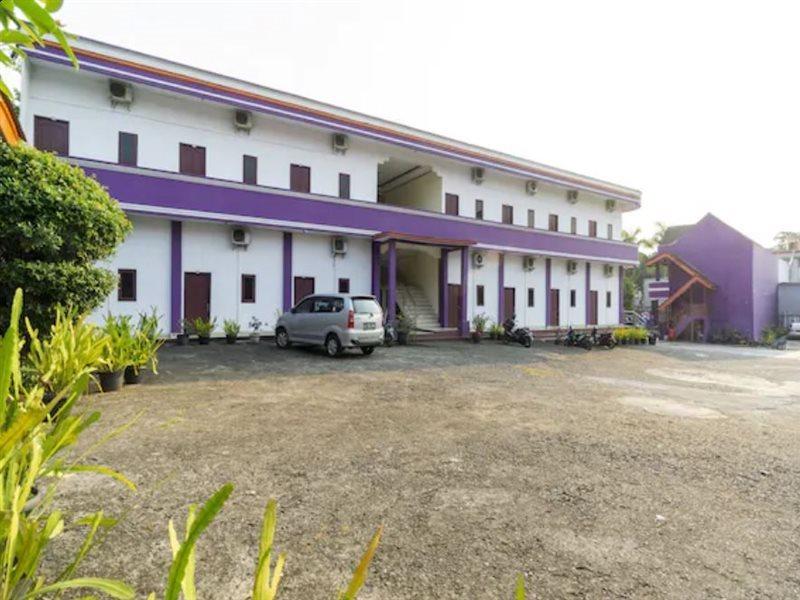 Super Oyo 3978 Hotel Danau Indah Bekasi Exteriér fotografie