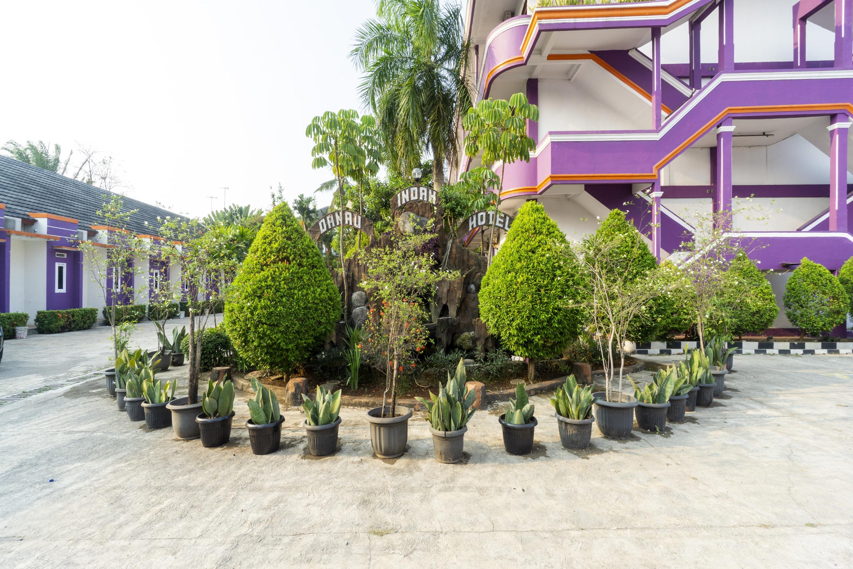 Super Oyo 3978 Hotel Danau Indah Bekasi Exteriér fotografie