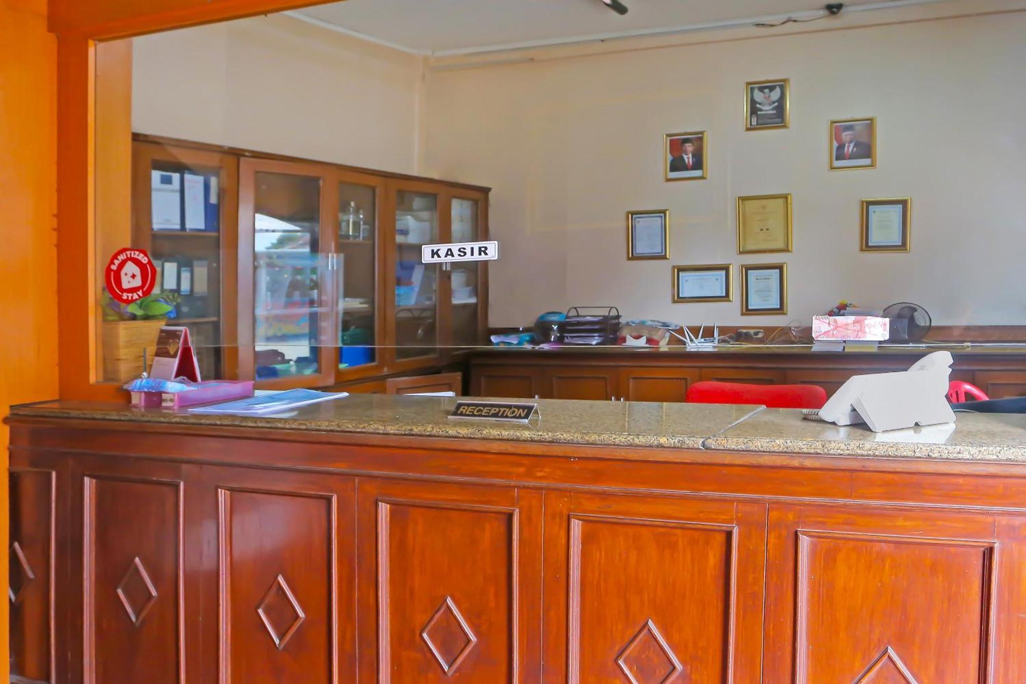 Super Oyo 3978 Hotel Danau Indah Bekasi Exteriér fotografie